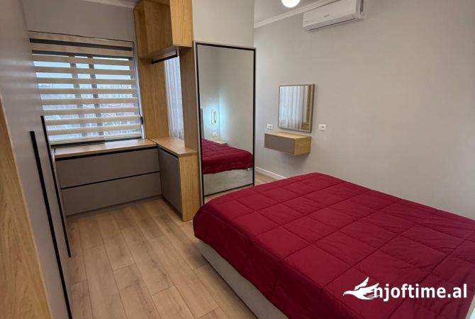 Shtepi me qera Apartament ne Tirane, 2+1, Mobilimi E mobiluar, Pagesa 600  Euro.