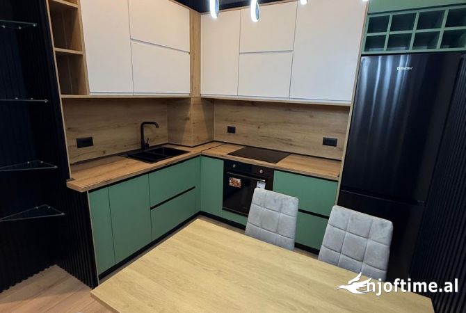 Shtepi me qera Apartament ne Tirane, 2+1, Mobilimi E mobiluar, Pagesa 600  Euro.