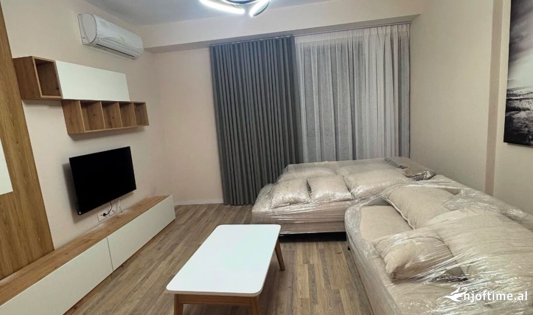 Shtepi me qera Apartament ne Tirane, 1+1, Mobilimi E mobiluar, Pagesa 45,000  Leke.