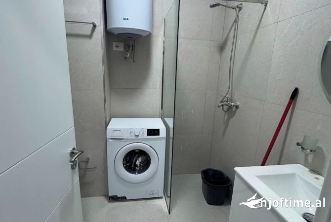Shtepi me qera Apartament ne Tirane, 1+1, Mobilimi E mobiluar, Pagesa 45,000  Leke.