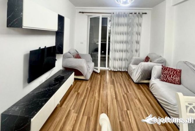 Shtepi me qera 1+1 ne Tirane - 400 Euro