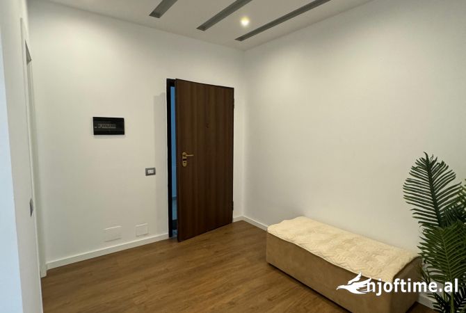 Shtepi me qera Apartament ne Tirane, 2+1, Mobilimi E mobiluar, Pagesa 50,000  Leke.