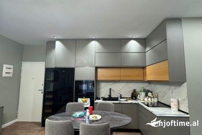 Shtepi me qera 2+1 ne Tirane - 550 Euro