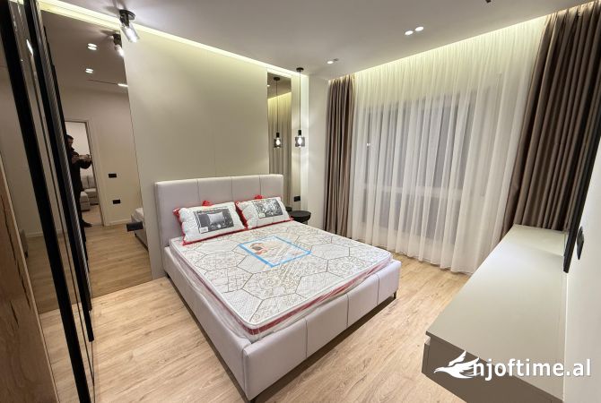 Shtepi me qera Apartament ne Tirane, 1+1, Mobilimi E mobiluar, Pagesa 700  Euro.