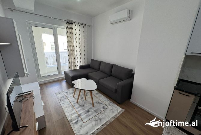 Shtepi me qera Apartament ne Tirane, 1+1, Mobilimi E mobiluar, Pagesa 40,000  Leke.