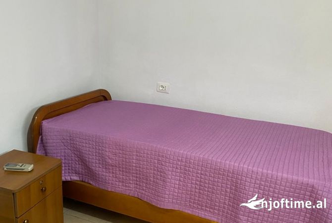 Shtepi me qera Garsoniere ne Tirane - 35,000 Leke