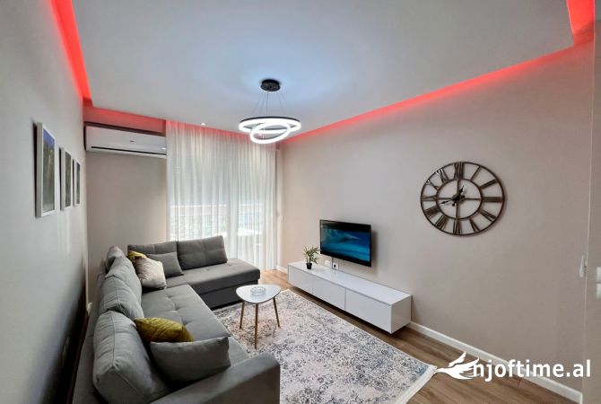 Shtepi me qera 1+1 ne Tirane - 900 Euro
