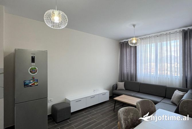 Shtepi me qera Apartament ne Tirane, 2+1, Mobilimi E mobiluar, Pagesa 500  Euro.