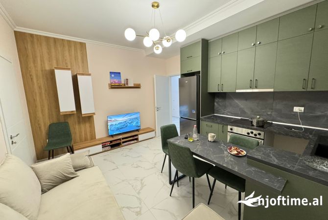 Shtepi me qera Apartament ne Tirane, 2+1, Mobilimi E mobiluar, Pagesa 45,000  Leke.