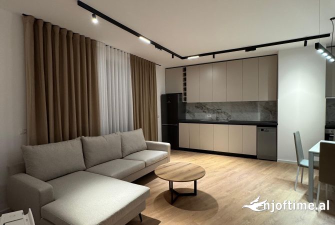 Shtepi me qera Apartament ne Tirane, 1+1, Mobilimi E mobiluar, Pagesa 600  Euro.