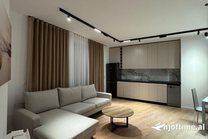 Shtepi me qera Apartament ne Tirane, 1+1, Mobilimi E mobiluar, Pagesa 600  Euro.