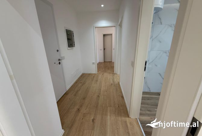 Shtepi me qera Apartament ne Tirane, 2+1, Mobilimi Pjeserisht e mobiluar, Pagesa 500  Euro.