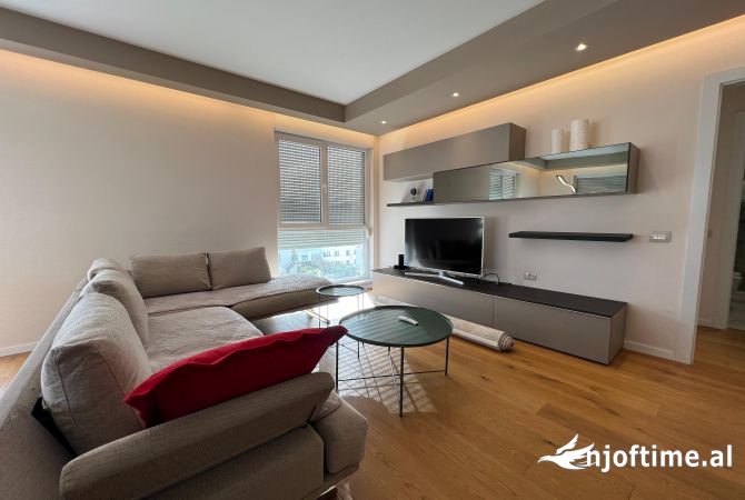Shtepi ne shitje Apartament ne Tirane, 3+1, Mobilimi E mobiluar, Pagesa 340,000  Euro.