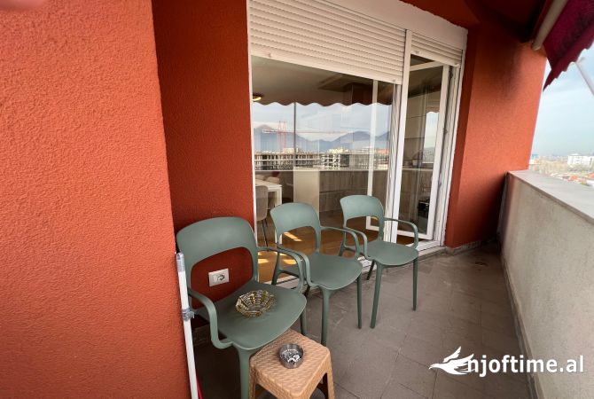 Shtepi ne shitje Apartament ne Tirane, 3+1, Mobilimi E mobiluar, Pagesa 340,000  Euro.