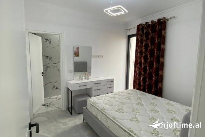 Shtepi me qera Apartament ne Tirane, 1+1, Mobilimi E mobiluar, Pagesa 700  Euro.