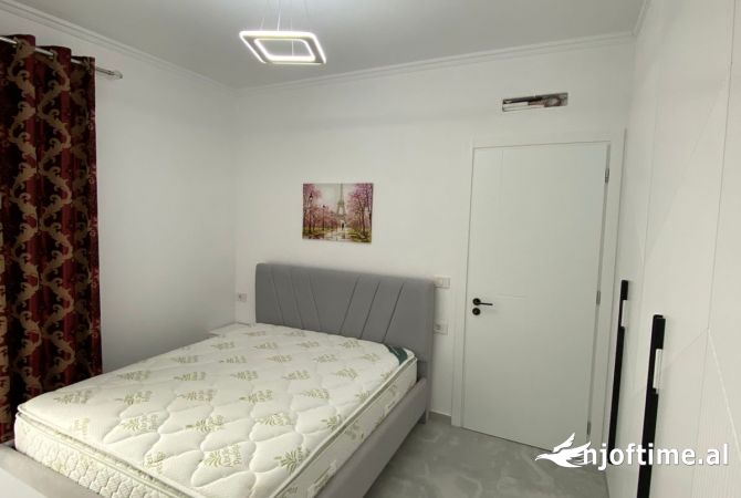 Shtepi me qera Apartament ne Tirane, 1+1, Mobilimi E mobiluar, Pagesa 700  Euro.