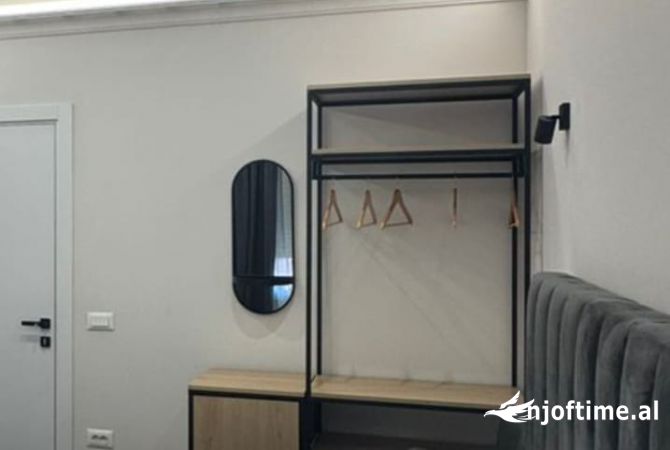 Shtepi me qera Apartament ne Tirane, Garsoniere, Mobilimi E mobiluar, Pagesa 35,000  Leke.