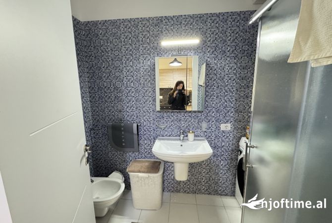 Shtepi me qera Apartament ne Tirane, 1+1, Mobilimi E mobiluar, Pagesa 500  Euro.