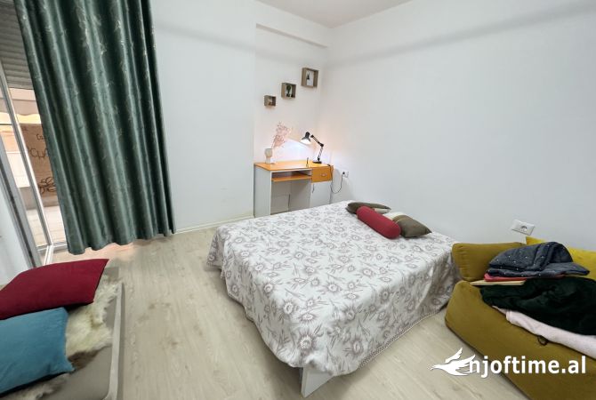 Shtepi me qera Apartament ne Tirane, 1+1, Mobilimi E mobiluar, Pagesa 500  Euro.