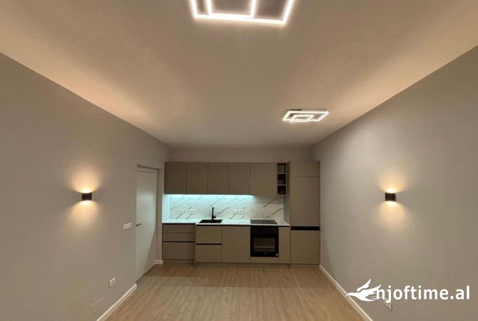 Shtepi me qera 2+1 ne Tirane - 650 Euro