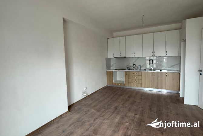 Shtepi me qera 2+1 ne Tirane - 600 Euro