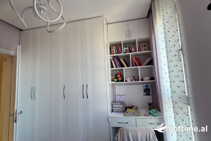 Shtepi me qera Apartament ne Tirane, 2+1, Mobilimi E mobiluar, Pagesa 550  Euro.