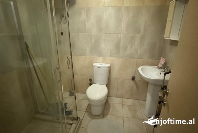 Shtepi me qera 1+1 ne Tirane - 400 Euro