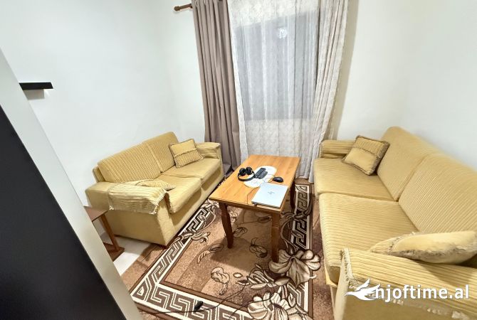 Shtepi me qera 1+1 ne Tirane - 270 Euro