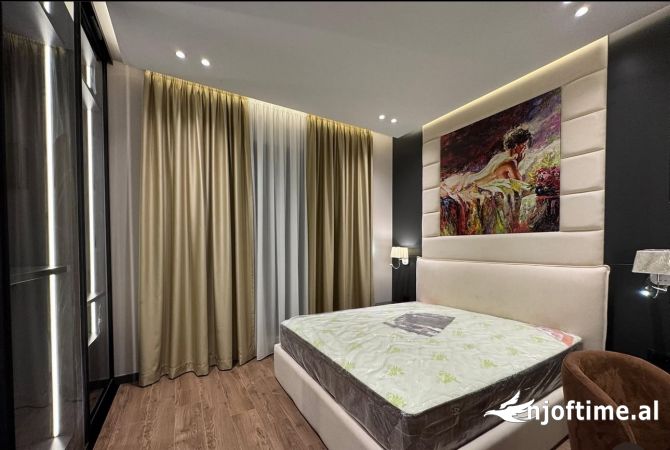 Shtepi me qera Apartament ne Tirane, 1+1, Mobilimi E mobiluar, Pagesa 1,000  Euro.