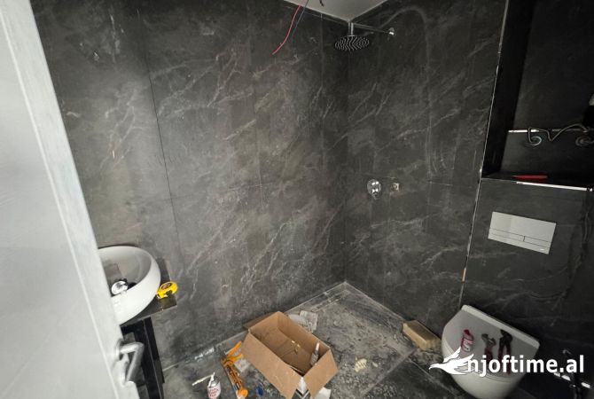 Shtepi me qera Garsoniere ne Tirane - 1,200 Euro