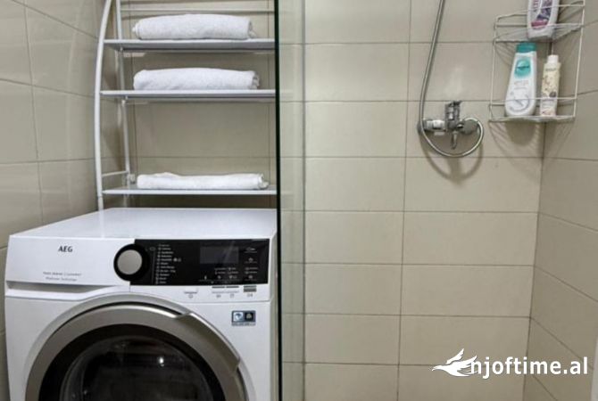 Shtepi me qera Apartament ne Tirane, 2+1, Mobilimi E mobiluar, Pagesa 650  Euro.