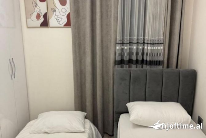 Shtepi me qera Apartament ne Tirane, 2+1, Mobilimi E mobiluar, Pagesa 650  Euro.