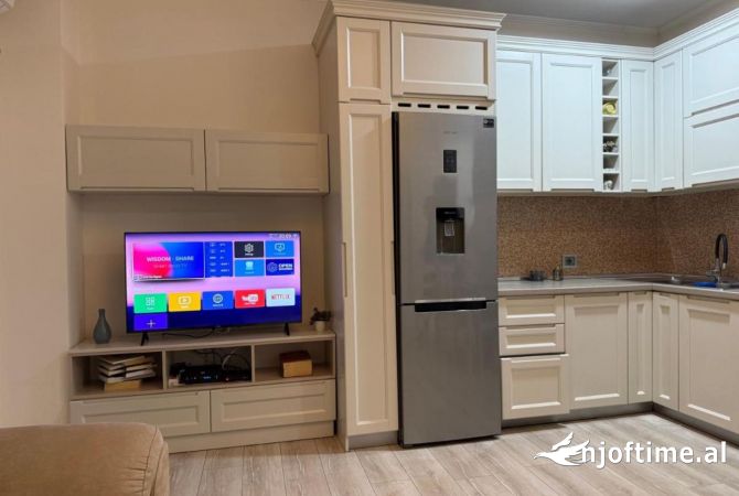 Shtepi me qera Apartament ne Tirane, 2+1, Mobilimi E mobiluar, Pagesa 650  Euro.