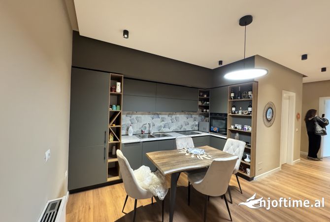 Shtepi me qera 2+1 ne Tirane - 850 Euro