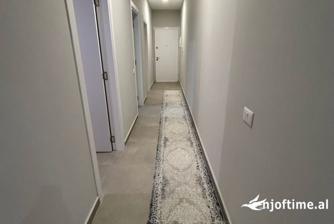 Shtepi me qera Apartament ne Tirane, 2+1, Mobilimi E mobiluar, Pagesa 800  Euro.