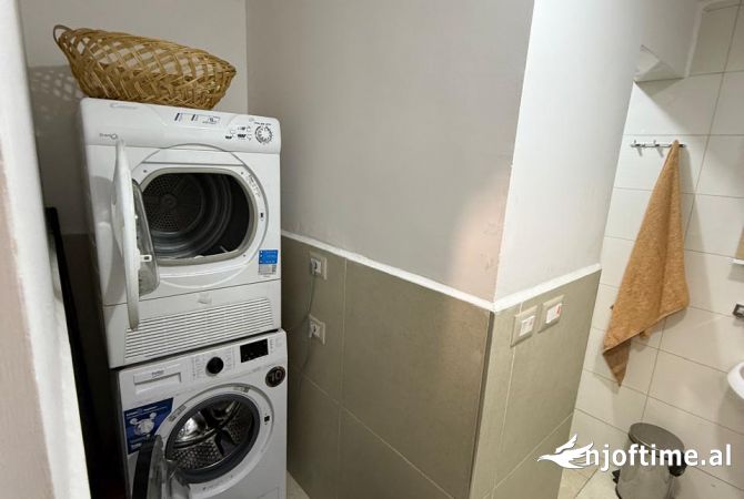 Shtepi me qera Apartament ne Tirane, 2+1, Mobilimi E mobiluar, Pagesa 37,000  Leke.