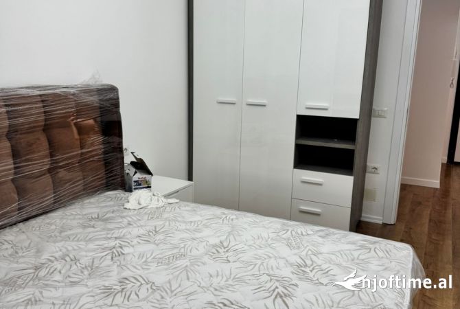 Shtepi me qera Apartament ne Tirane, 1+1, Mobilimi E mobiluar, Pagesa 500  Euro.
