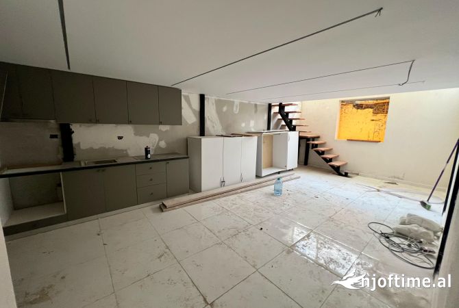 Shtepi ne shitje 1+1 ne Tirane - 320,000 Euro