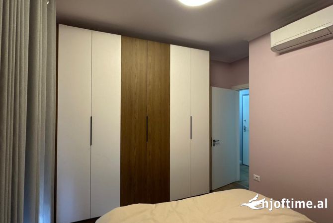 Shtepi me qera Apartament ne Tirane, 2+1, Mobilimi E mobiluar, Pagesa 650  Euro.