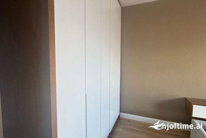 Shtepi me qera Apartament ne Tirane, 1+1, Mobilimi E mobiluar, Pagesa 550  Euro.