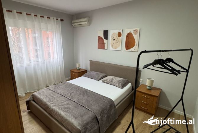 Shtepi me qera Apartament ne Tirane, 1+1, Mobilimi E mobiluar, Pagesa 600  Euro.