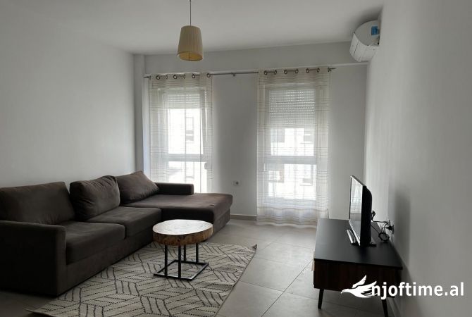 Shtepi me qera 1+1 ne Tirane - 550 Euro