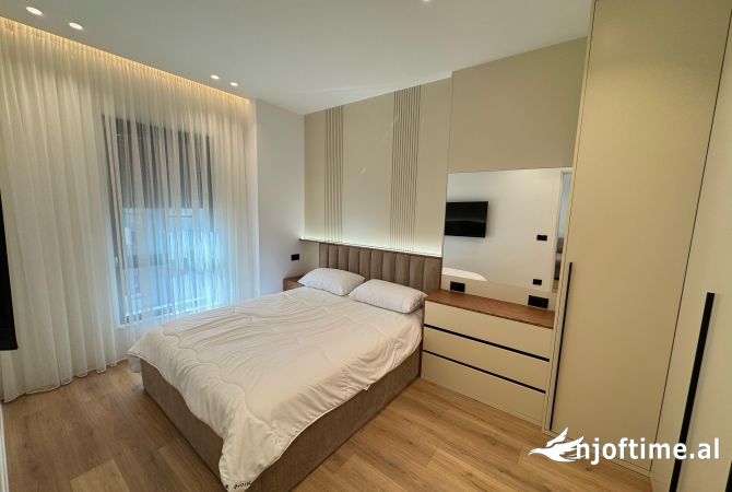 Shtepi me qera Apartament ne Tirane, 1+1, Mobilimi E mobiluar, Pagesa 800  Euro.