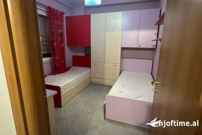 Shtepi me qera 2+1 ne Tirane - 550 Euro