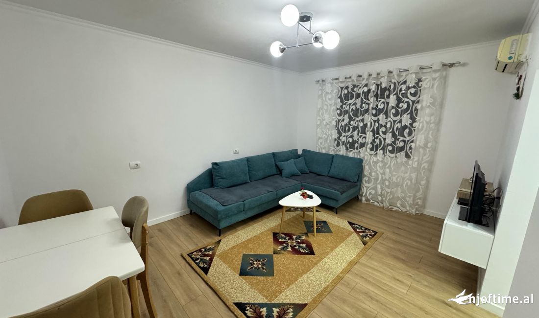 Shtepi me qera Apartament ne Tirane, 1+1, Mobilimi E mobiluar, Pagesa 430  Euro.
