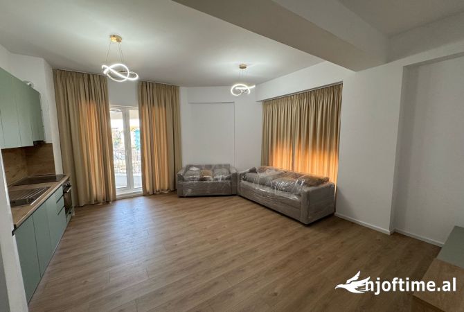 Shtepi me qera Apartament ne Tirane, 1+1, Mobilimi E mobiluar, Pagesa 400  Euro.