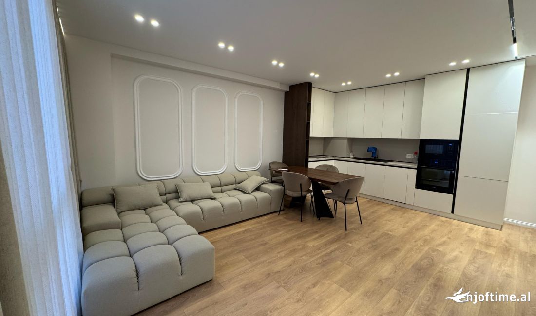 Shtepi me qera Apartament ne Tirane, 1+1, Mobilimi E mobiluar, Pagesa 700  Euro.