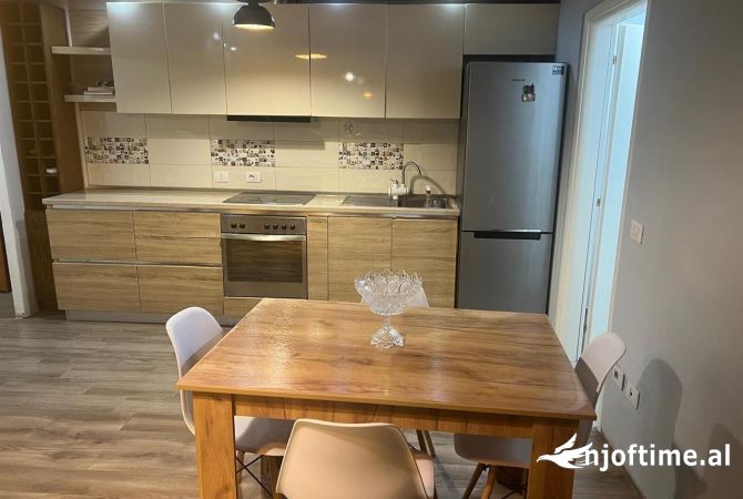 Shtepi me qera 1+1 ne Tirane - 38,000 Leke