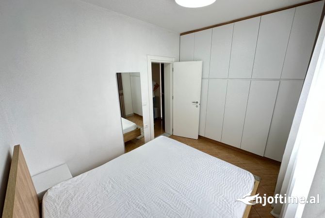 Shtepi me qera Apartament ne Tirane, 1+1, Mobilimi E mobiluar, Pagesa 380  Euro.