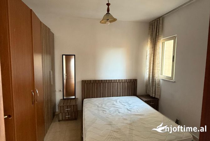 Shtepi me qera Apartament ne Tirane, 1+1, Mobilimi E mobiluar, Pagesa 39,000  Leke.